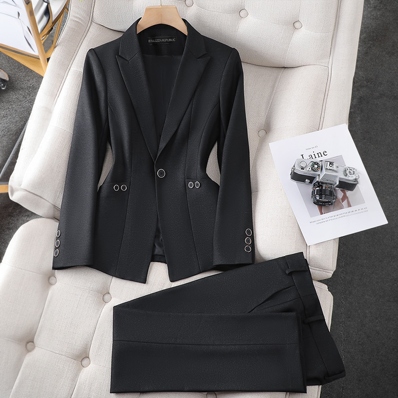 Faye's – Blazer & Byxset